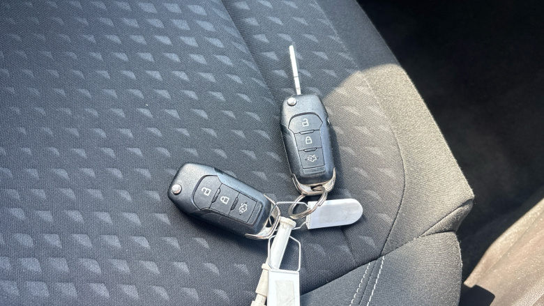 Ford Fiesta 1.1 Zetec 5dr Petrol Hatchback